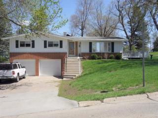 1402 Main St, Roselle, IA 51401-1526