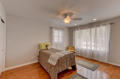 8601 Fair Oaks Ln, Dyer IN  46373-9395 exterior