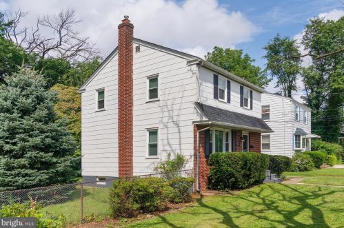 1719 Merchantville Ave, Camden, NJ 08110-2836