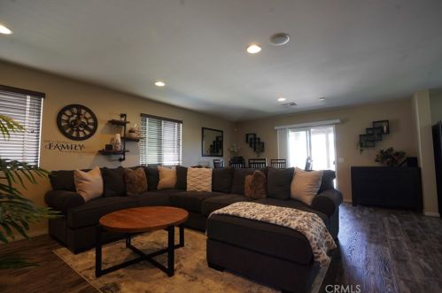 16013 Papago Pl, Victorville, CA 92394-6404