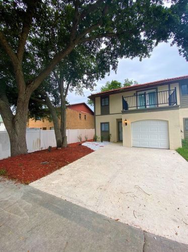 647 Angela Ln, Titusville, FL 32796-3902