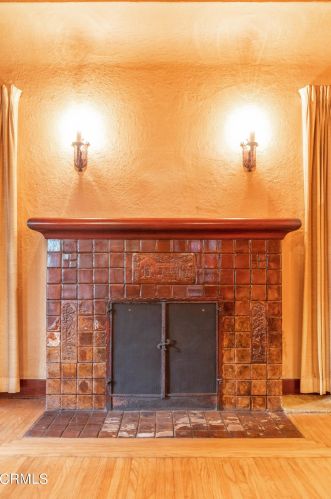 1040 Linden Ave, Glendale, CA 91201-3448