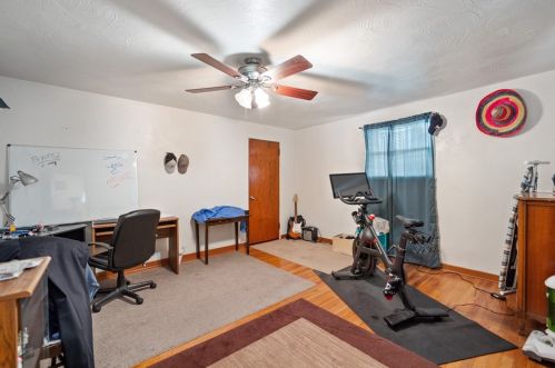 343 Boggs Ave, Pittsburgh PA  15211-2074 exterior