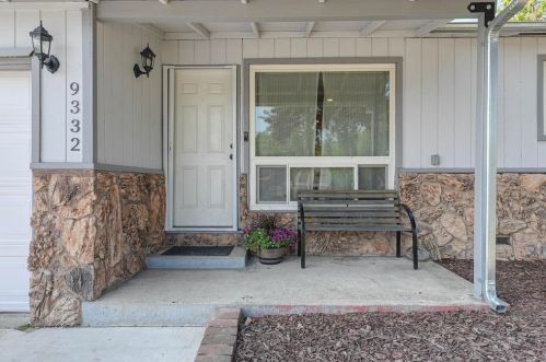 9332 Orangevale Ave, Citrus Heights, CA 95662-4222