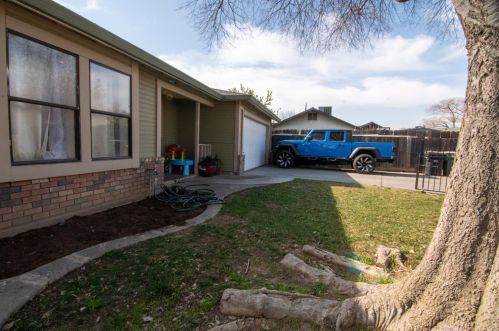 512 Mount Everest Ct, Modesto CA  95358-6316 exterior