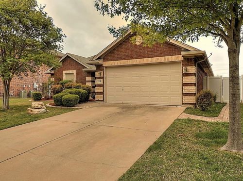 7228 Denver City Dr, Fort Worth, TX 76179-2538