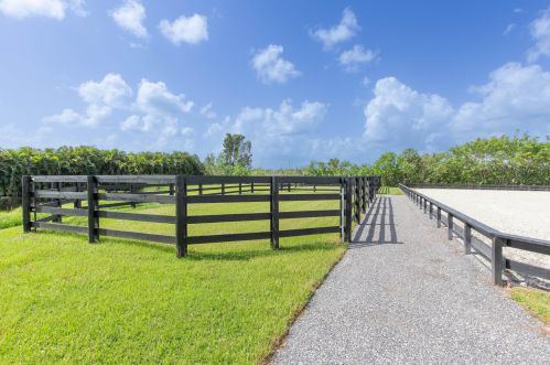 15380 46th Ln, West Palm Beach FL  33414-7452 exterior