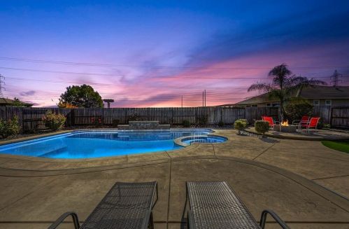 4007 Borderlands Dr, Rancho Cordova, CA 95742-7773