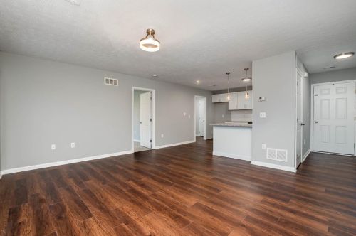 5 Sutton Way, Amelia OH  45102-2365 exterior