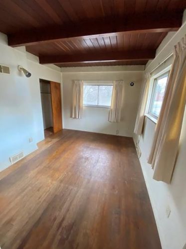 1934 Wood Pl, Glenshaw, PA 15116-2121