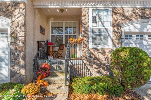 145 Brookfield Dr, Jackson Twp, NJ 08527-3863