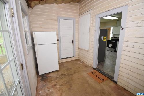 115 Madison Rd, Stanardsville VA  22973-2934 exterior