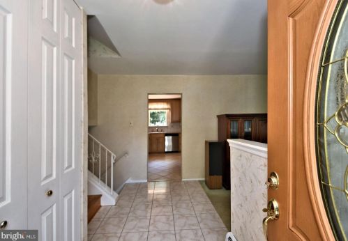 641 Pickering Rd, Southampton, PA 18966-4146