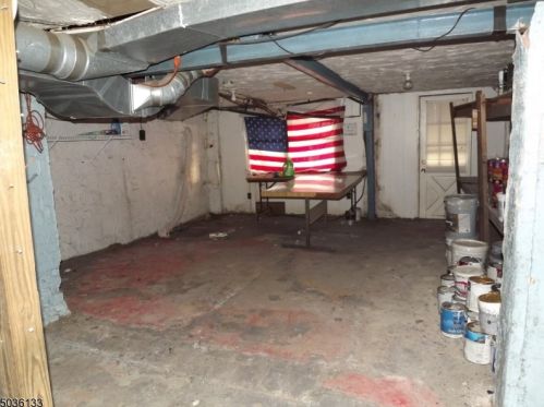 10 Bush St, Oxford NJ  07863-3001 exterior