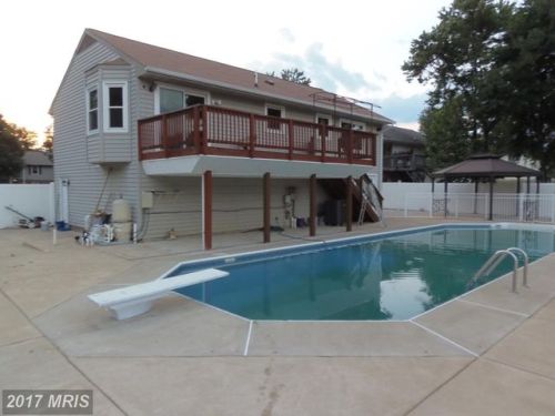 689 Folin Ct, Fredericksburg, VA 22407-6585