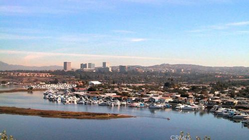 8 Saratoga, Newport Beach CA  92660-6152 exterior