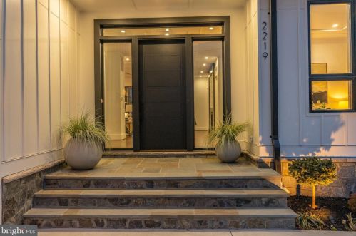 2219 Westmoreland St, Falls Church VA  22043-1701 exterior