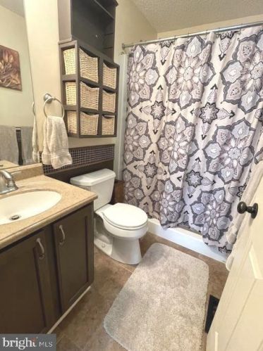 29 Johns Dr, West Enola PA  17025-2694 exterior