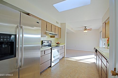 9630 110th Ave, Sun City, AZ 85351-4635