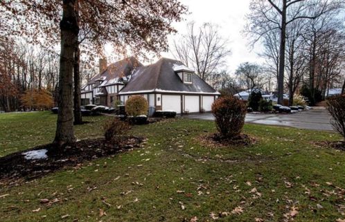 614 Audubon Dr, Hermitage, PA 16148-3228