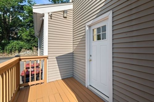 15 1 St, Brockton MA 02301-6124 exterior