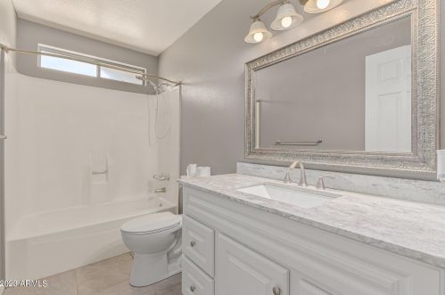 4428 Turquoise Ave, Glendale AZ 85302-1149 exterior