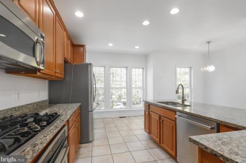 14757 Potomac Branch Dr, Woodbridge VA  22191-4030 exterior