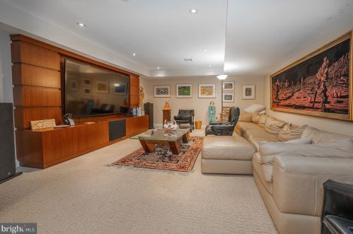 825 Bryn Mawr Ave, Newtown Square PA  19073-4333 exterior