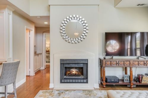 54 Anjou, Newport Beach, CA 92657-1041