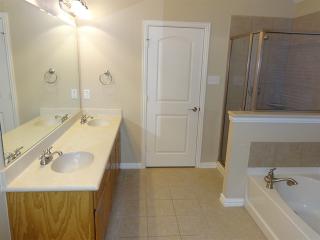 224 Happy Ln, Oak Leaf TX  75154-8857 exterior