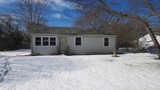 824 Provost Ave, North Bellport, NY 11713-1533