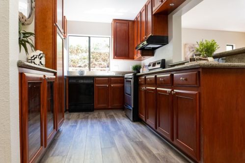 473 Lenzen Ct, San Jose, CA 95126-2701