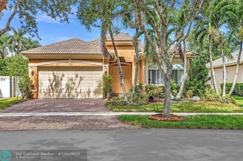 3162 135th Ave, Hollywood, FL 33027-3918