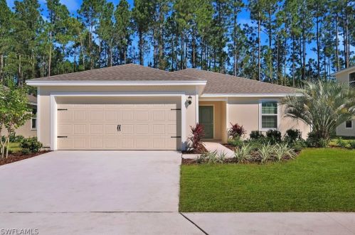 809 Franklin Ct, Ave Maria FL  34142-2796 exterior