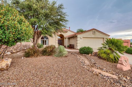 500 Golf Haven Dr, Green Valley, AZ 85614-1498