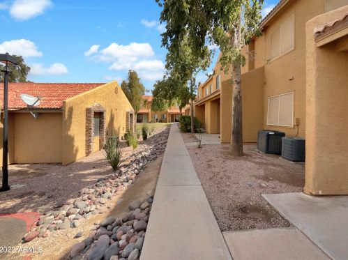 3511 Baseline Rd, Phoenix AZ  85042-7225 exterior