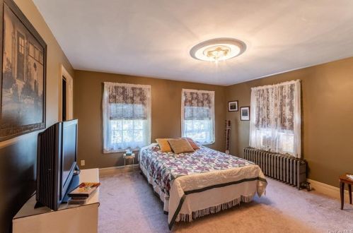 381 Cornwall Hill Rd, Patterson NY  12563-2539 exterior