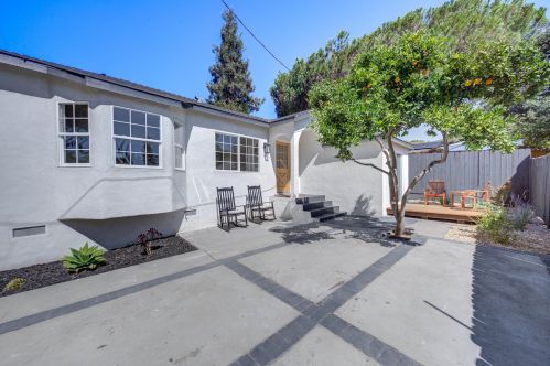 2636 Calle Real, Santa Barbara CA  93105-4113 exterior