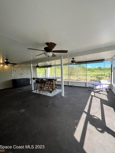 6900 84th Ave, Vero Beach FL  32967-4000 exterior