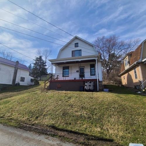 115 Park Ave, Bentleyville, PA 15314-1134