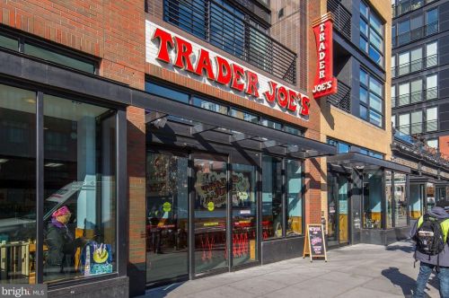 1306 T St, Washington, DC 20009-4439