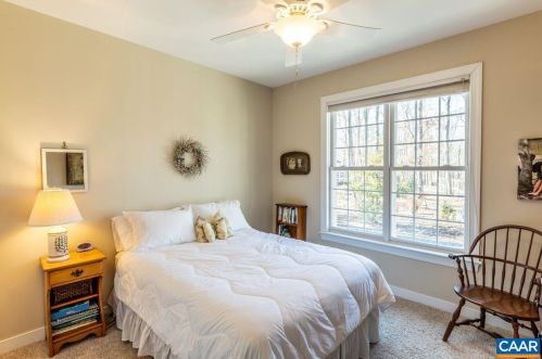 10 Mulligan Dr, Bybee VA  22963-2560 exterior