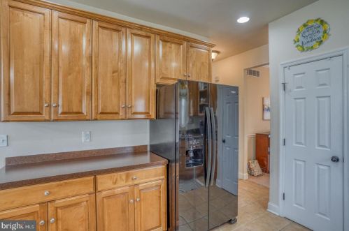 245 Stone Ridge Dr, Dover DE  19901-8205 exterior