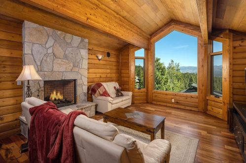 10835 Mougle Ln, Truckee, CA 96161-6114