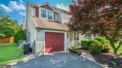 165 Timber Rd, Southampton, PA 18966-2830