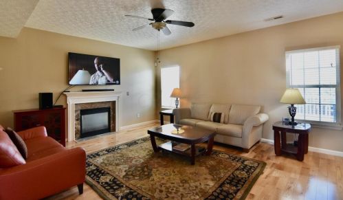 5902 Platinum Dr, Darbydale OH  43123-8388 exterior