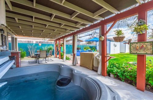 616 Q St, Rio Linda CA  95673-1427 exterior