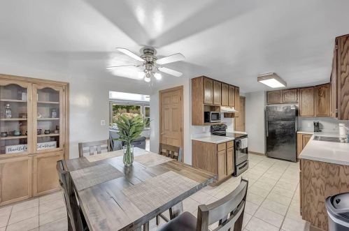 1421 Briquelet St, Green Bay, WI 54304-3103