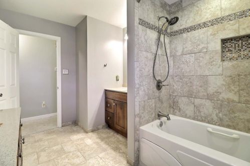 386 650, Valpo IN  46383-9517 exterior