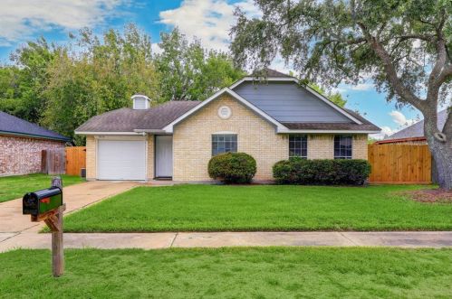 3610 Clover Ln, Deer Park, TX 77536-6638